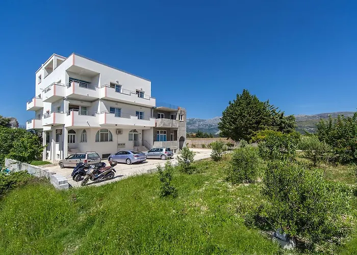 The View Apartments